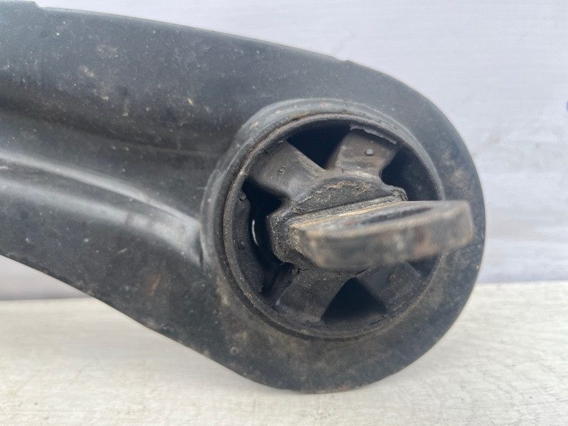 Рычаг задней подвески продольный правый Ford Escape 3 2.0 БЕНЗИН ENR90 2012 (б/у) Киев - изображение 4