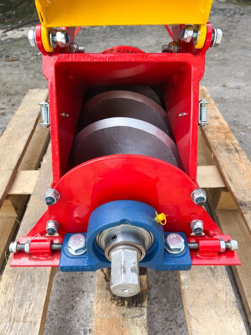 Шнековий подрібнювач гілок / измельчитель веток на трактор Чернівці - зображення 1