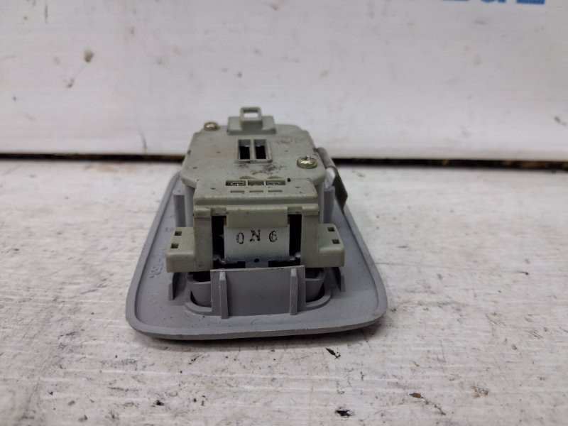 Плафон Mitsubishi Pajero Wagon 3 3.2 ДИЗЕЛЬ 4M41 1999 (б/у) Киев - изображение 3