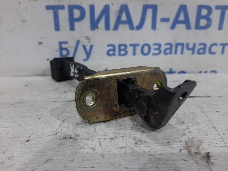 Ограничитель двери задний правый Mitsubishi Pajero Wagon 3 3.2 ДИЗЕЛЬ 4M41 1999 (б/у) Киев - изображение 3