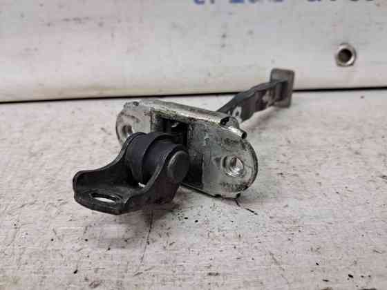 Ограничитель двери задний левый Nissan Qashqai 2006-2013  (Арт. 64499) Київ
