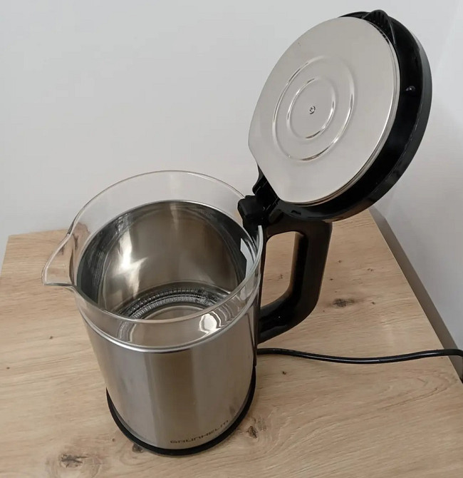 Электрочайник Grunhelm EKG-2401S 1.8 л серебристый Киев - изображение 3