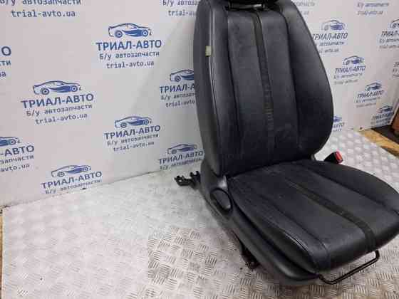 Сиденье переднее правое Mazda CX 7 ER 2.3 БЕНЗИН 	L3VDT 2007 (б/у) Київ