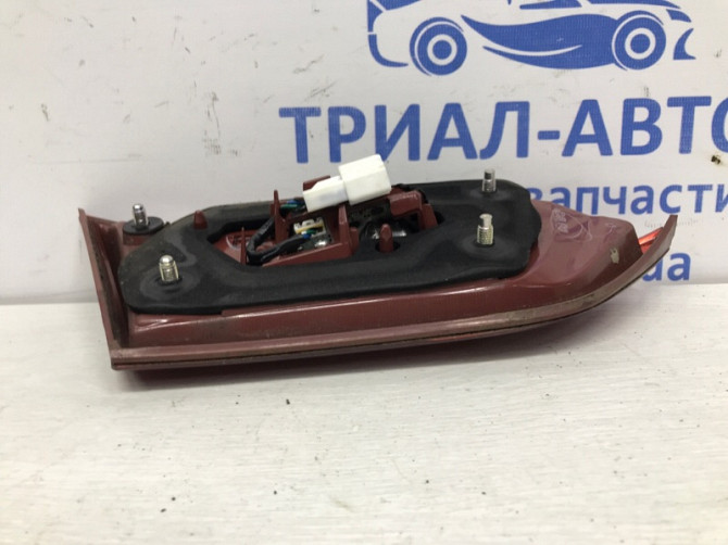 Фонарь задний внутренний правый Infiniti Q50 V37 2.2 DIESEL OM651 2013 (б/у) Киев - изображение 3