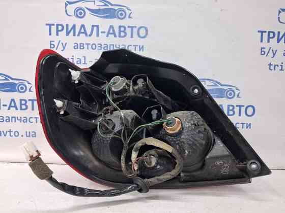 Фонарь задний внешний правый Mitsubishi Outlander CU 2.4 БЕНЗИН 4G69 2003 (б/у) Киев