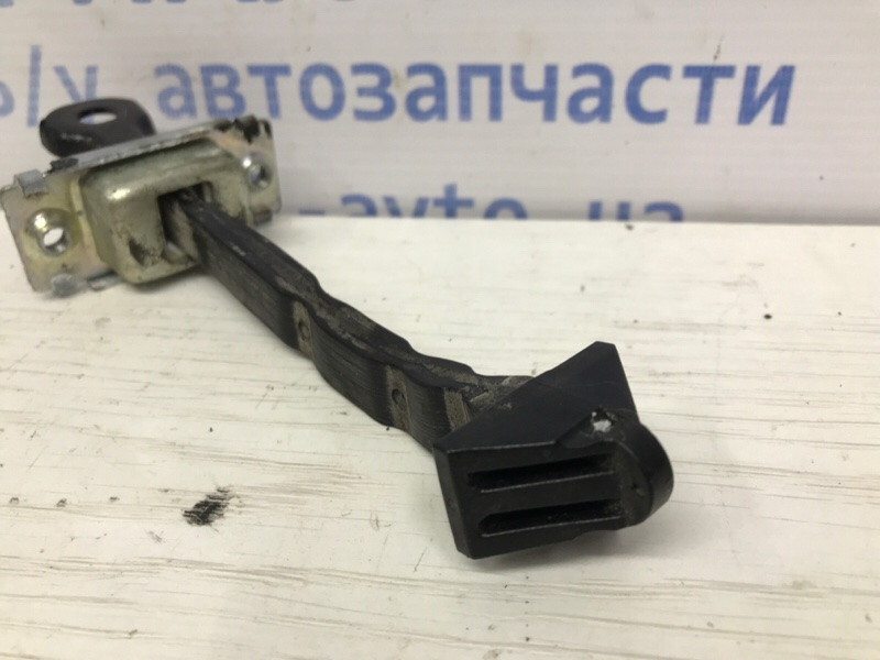 Ограничитель двери задний правый Mazda 3 BM 2.2 DIESEL 2013 (б/у) Киев - изображение 3