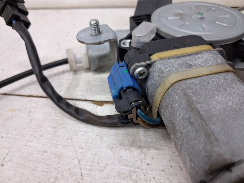 Стеклоподъемник задний правый Chevrolet Captiva C140 2.2 DIESEL Z22D1 2006 (б/у) Киев - изображение 4