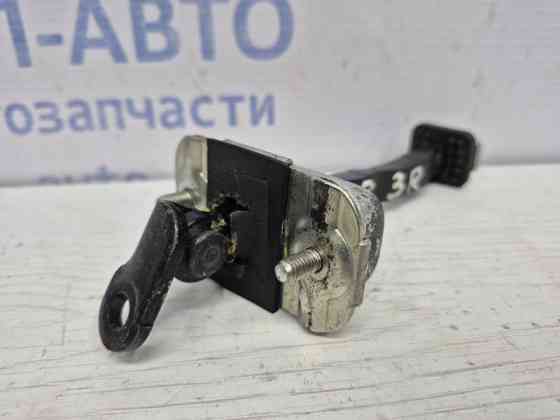 Ограничитель двери задний правый SsangYong Korando C200 2.0 DIESEL 2010 (б/у) Київ