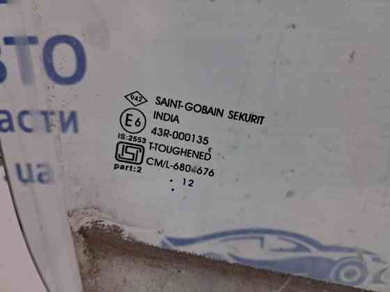 Стекло двери переднее правое Dacia Duster 2010-2017 8200733026 (Арт. 62484) Київ
