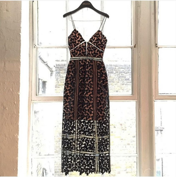 Сукня чорного кольору, мереживо, Self Portrait. Одесса - изображение 1