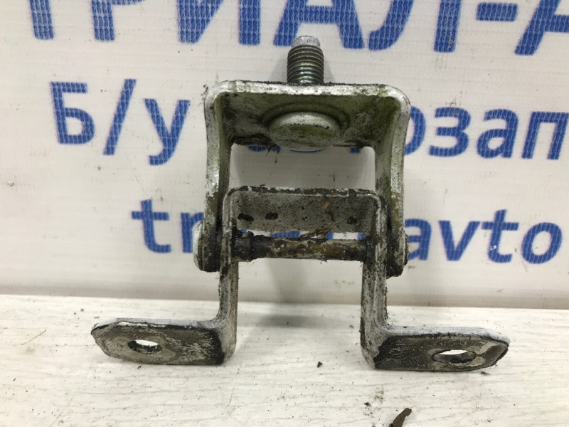 Петля крышки багажника Nissan Juke F15 1.6 TURBO MR16DDT 2010 (б/у) Киев - изображение 1