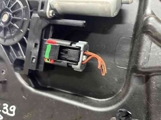 Стеклоподъемник передний правый Jeep Cherokee KL 2.4 БЕНЗИН ED6 2013 (б/у) Київ