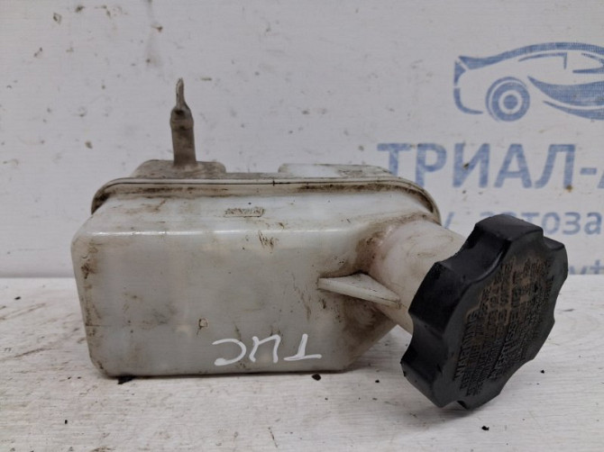 Бачок главного тормозного цилиндра Hyundai Tucson JM 2.0 DIESEL D4EA 2004 (б/у) Київ - зображення 3
