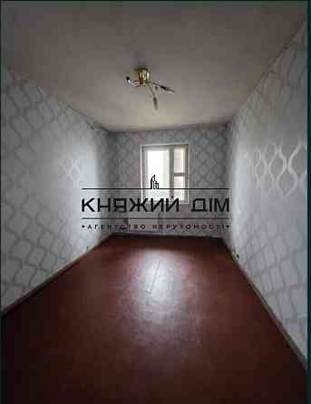 Продаж 2-кімнатної квартири на Троєщені Київ