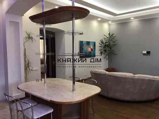 Без комісії Простора 3-х к. Кв. студія, біля ст. м. Площа Льва Толстого. № 1137355 Київ