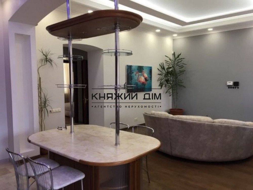 Без комісії Простора 3-х к. Кв. студія, біля ст. м. Площа Льва Толстого. № 1137355 Київ - зображення 2