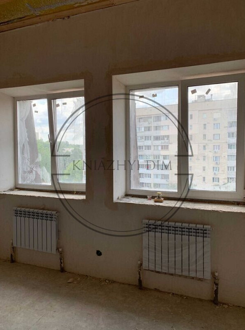 Отличная просторная однокомнатная двухуровневая квартира на Оболоне.Код: 21133303 Київ - зображення 1