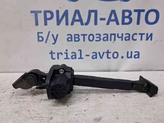 Ограничитель двери задний левый Jeep Compass 2016-2020 68243645AA (Арт. 78100) Киев