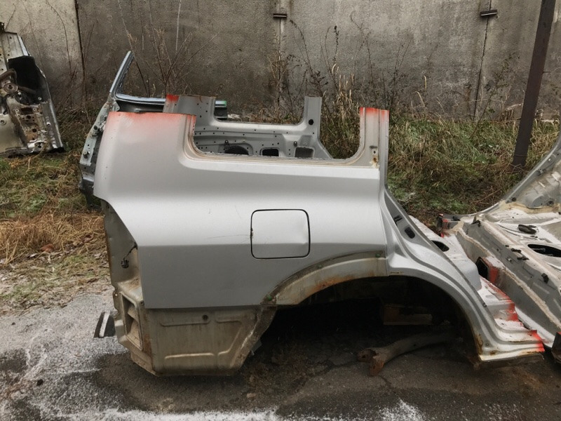 Четверть автомобиля задняя правая Mitsubishi Pajero Wagon 3 3.2 ДИЗЕЛЬ 4M41 1999 (б/у) Киев - изображение 1