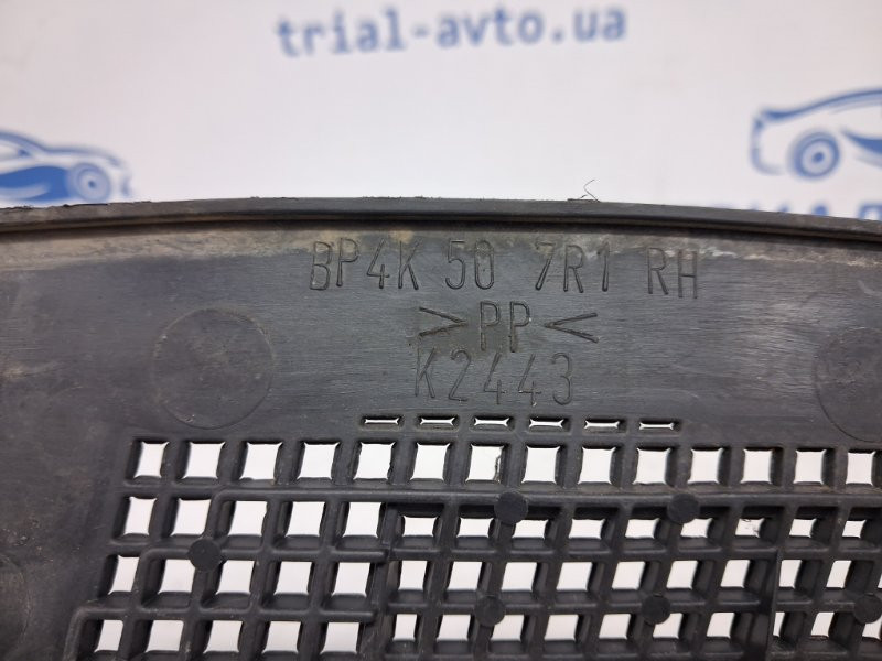 Дефлектор дворников Mazda 3 BK 1.6 БЕНЗИН Z6 2003 прав. (б/у) Киев - изображение 5