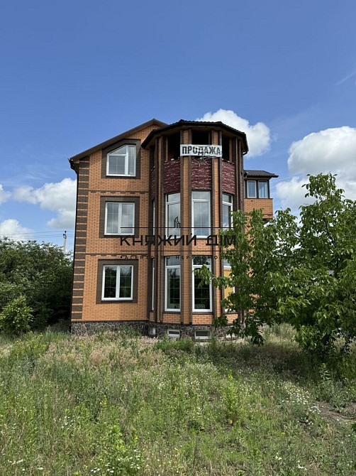 Продаж будинку 317 м2 на 6 сотках в Бучі. № 2211761 Киев - изображение 2