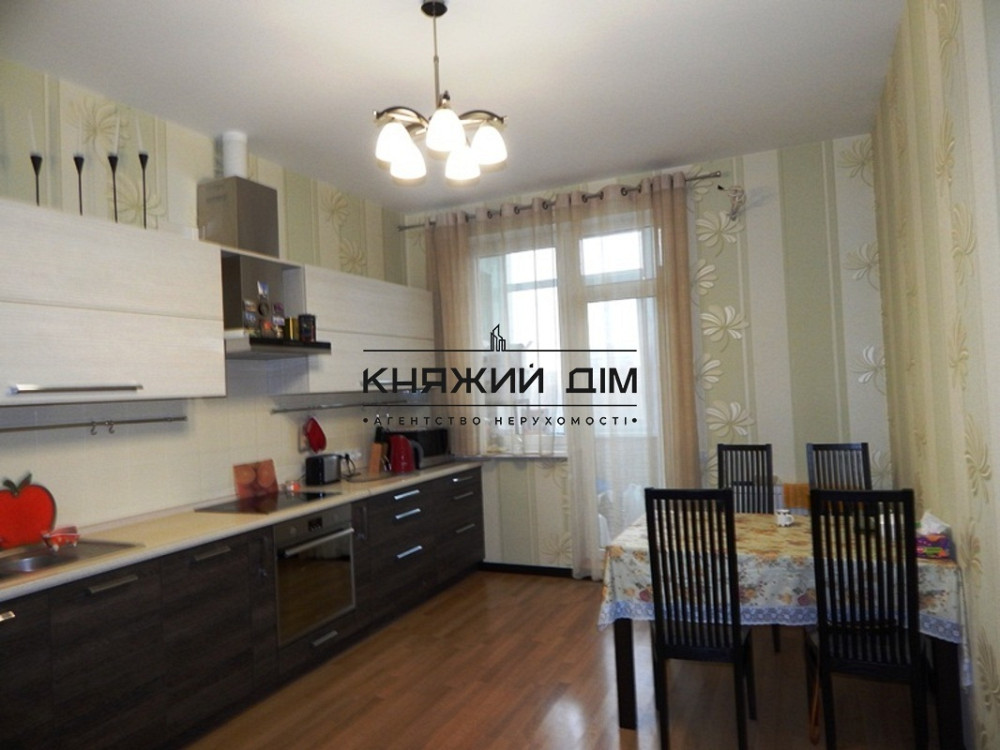 Відмінна 2-кімнатна квартира ЖК Смарагдовий, м. Вокзальна, є Генератор! Код об'єкту: 11135804. Київ - зображення 1