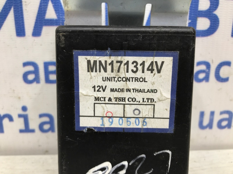 Блок управления полным приводом Mitsubishi L200 KB 2.5 ДИЗЕЛЬ 4D56U 2006 (б/у) Киев - изображение 3