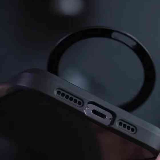 TPU+PC чехол Metal Buttons with MagSafe Carbon Ring для Apple iPhone 16 (6.1") Херсон