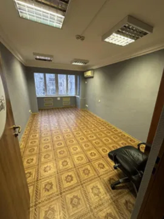 Дарниця метро,вул Тампере 11А, офіс 18м Киев