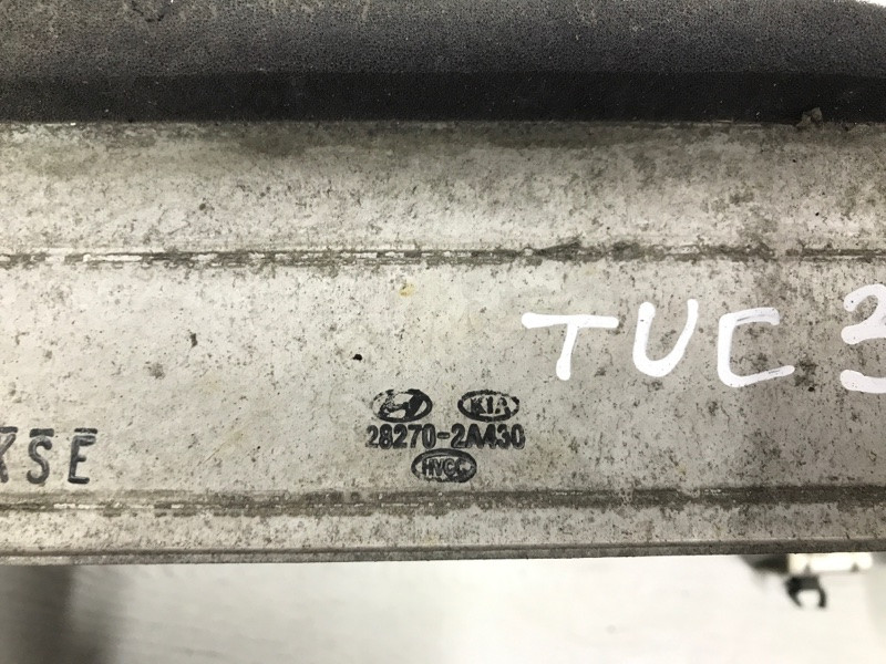 Радиатор интеркуллера Hyundai Tucson TL 1.7 DIESEL D4FD 2015 (б/у) Київ - зображення 6