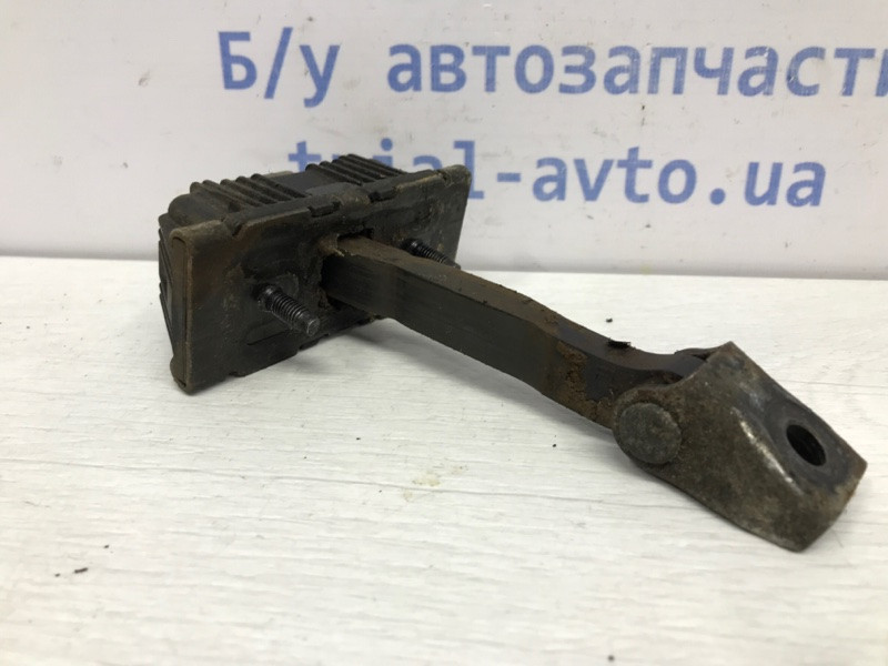 Ограничитель двери передний левый Toyota Avensis 2002-2010 6861005040 (Арт. 43059) Київ - зображення 3