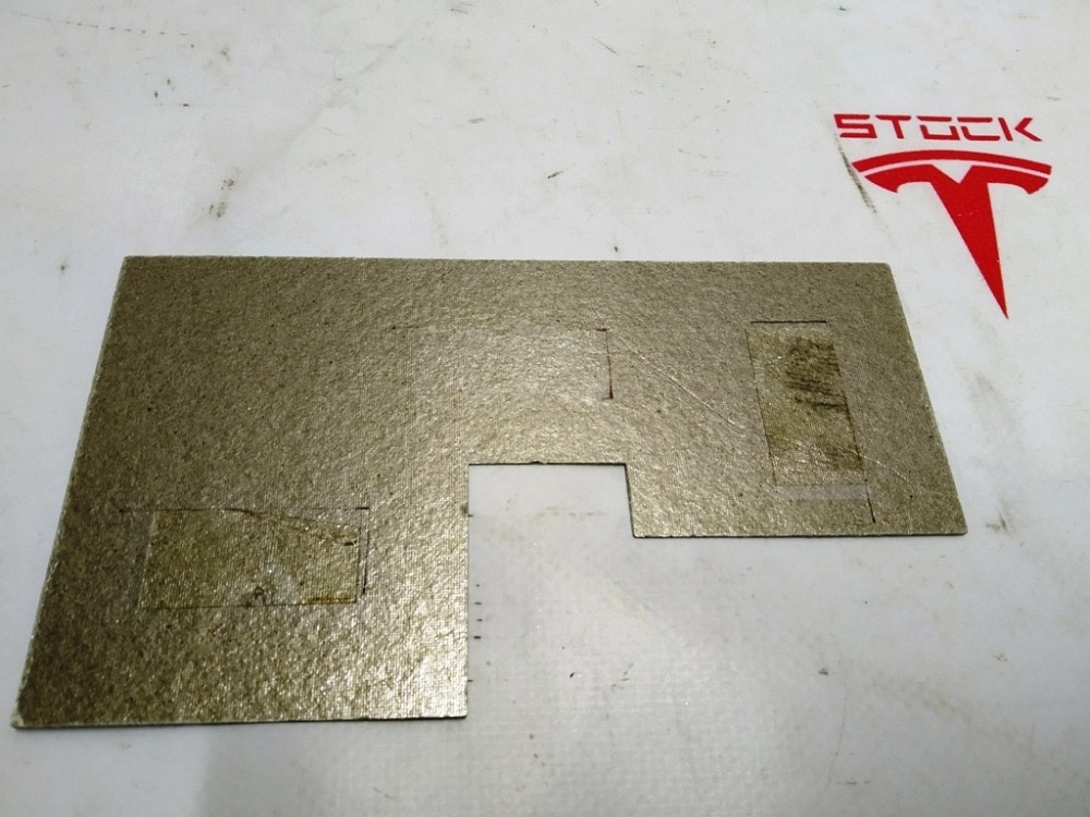 Пластина-изолятор текстолитовая основной батареи фигурная Tesla model S 1014887-00-B Киев - изображение 1