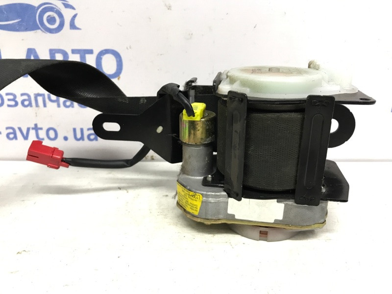 Ремень безопасности передний правый Mitsubishi Pajero Wagon 3 3.2 ДИЗЕЛЬ 4M41 1999 (б/у) Киев - изображение 3