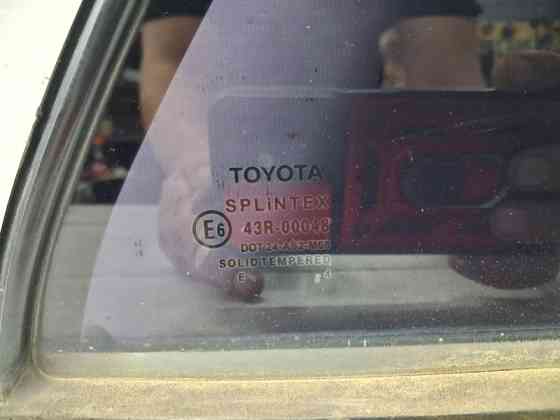 Стекло двери задней правой (форточка) Toyota Avensis 2002-2010 6812305070 (Арт. 62101) Киев