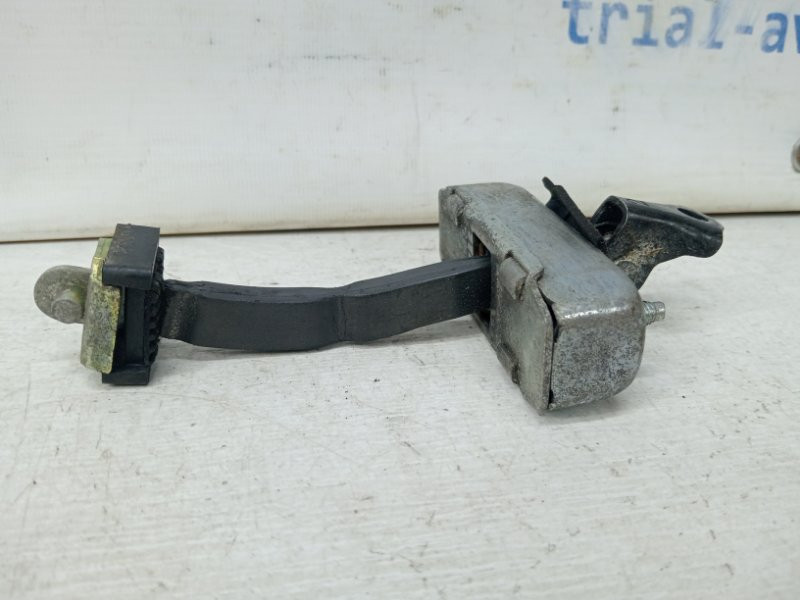 Ограничитель двери задний левый Toyota Prado J120 4.0 1GR-FE 2002 (б/у) Киев - изображение 1