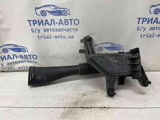 Воздухозаборник Mazda 3 2003-2009 Z601-13-200A (Арт. 81609) Київ