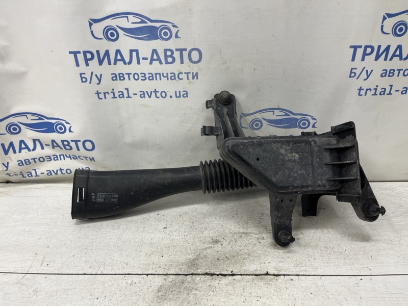 Воздухозаборник Mazda 3 2003-2009 Z601-13-200A (Арт. 81609) Київ - зображення 2