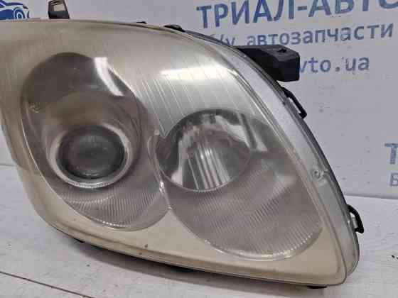 Фара правая галоген Toyota Avensis T25 1.8 БЕНЗИН 1ZZFE 2002 (б/у) Київ