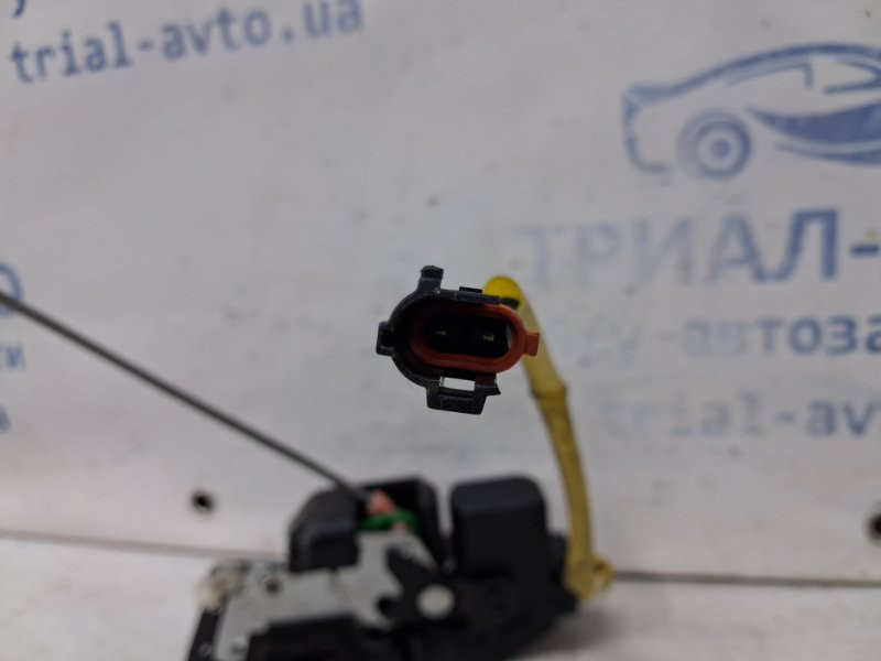 Замок двери задний левый Kia Sorento BL 2.5 DIESEL D4CB 2002 (б/у) Киев - изображение 4