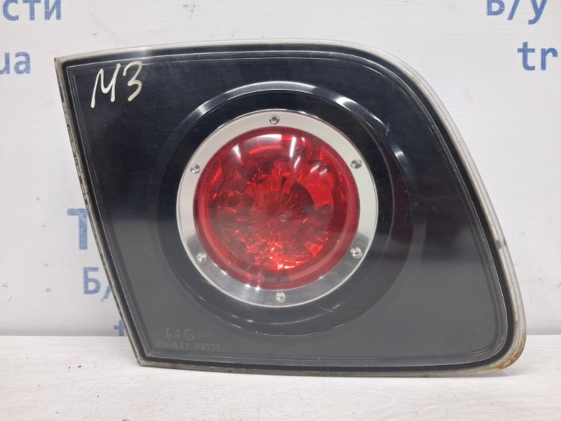 Фонарь задний внутренний левый Mazda 3 BK 1.6 БЕНЗИН Z6 2003 (б/у) Київ - зображення 1