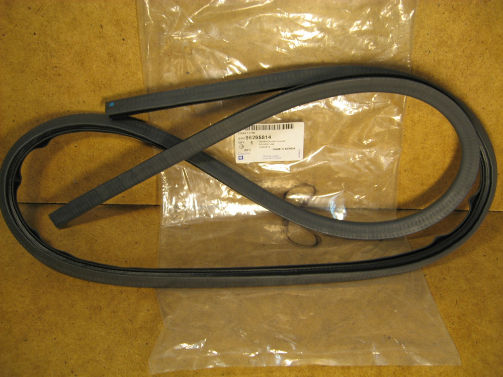 Уплотнитель проема задней двери Lanos Днепр - изображение 1