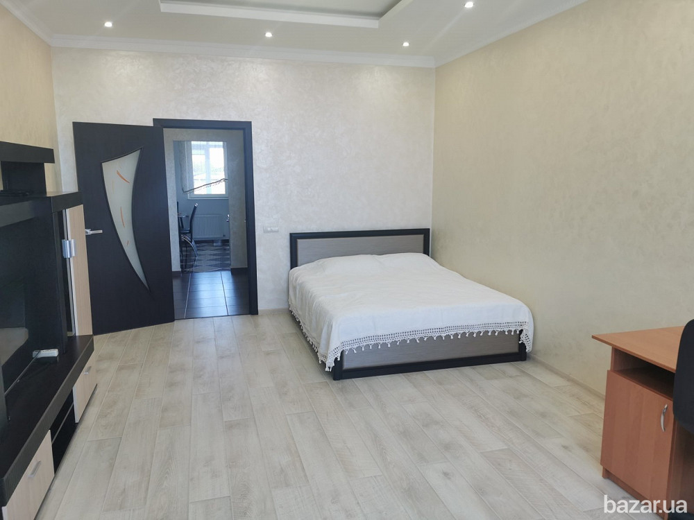 Здам в оренду квартиру в новобудові в центрі міста Рівне - зображення 1