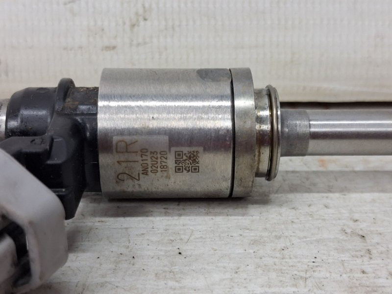 Форсунка топливная Nissan Qashqai J11 1.2 БЕНЗИН HRA2DDT 2013 (б/у) Київ - зображення 3