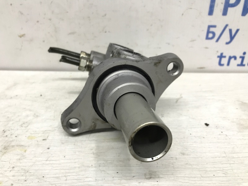 Тормозной цилиндр главный Mitsubishi ASX GA 1.8 DIESEL 4N13 2010 (б/у) Киев - изображение 2