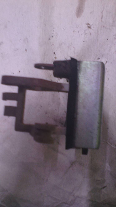 Замок задньої правої дверки 443839016f Ауді-100 86р.в. оригінал Вінниця - зображення 3