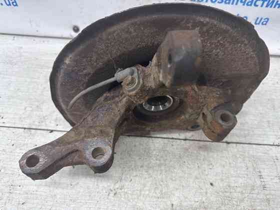 Кулак поворотный правый со ступицей Mitsubishi Outlander XL 2.4 БЕНЗИН 4B12 2007 (б/у) Киев