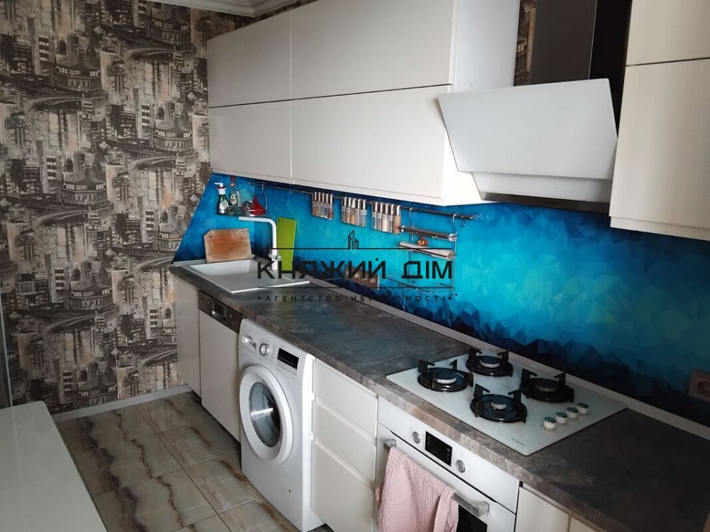 Оренда 1 км. квартири біля м. Арсенальна 900 м. вул. Лаврська,4Б код 11203751 Київ - зображення 1