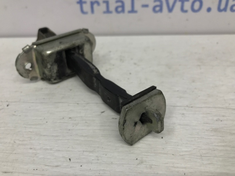 Ограничитель двери задний правый Nissan Navara 2004-2015 82430ZP60A (Арт. 43109) Київ - зображення 3