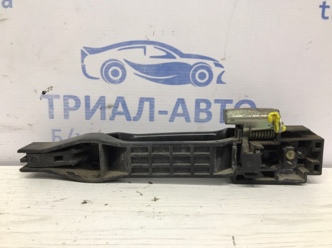 Ручка двери внешняя задняя правая Mitsubishi L200 KB 2.5 ДИЗЕЛЬ 4D56U 2006 (б/у) Киев - изображение 3