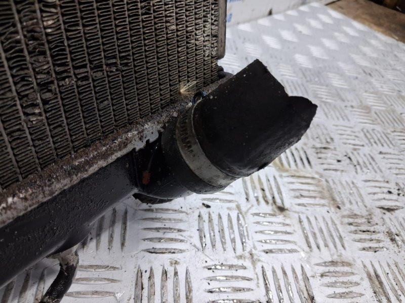 Радиатор основной Mitsubishi Pajero Wagon 3 3.2 ДИЗЕЛЬ 4M41 1999 (б/у) Киев - изображение 2